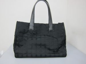 シャネル買取　ニュートラトート高価買取　大阪神戸