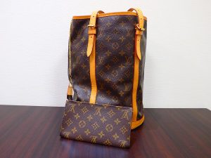 ルイヴィトン買取　モノグラムバケット高価買取　バケツ　大阪神戸