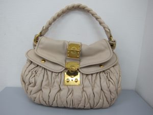 ミュウミュウ高価買取・大阪神戸・マテラッセRR1300・ブランド・流行バック・買取