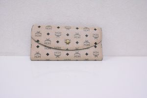 ＭＣＭ買取　長財布　高価買取　大阪神戸　Ｋ－ＰＯＰ愛用