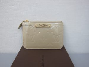 ヴィトン・ポシェットクレＭ91463・モノグラム ヴェルニ 買取