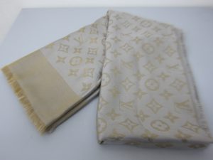 ルイ・ヴィトン高価買取・大阪神戸ショール・モノグラム シャイン ・M70459