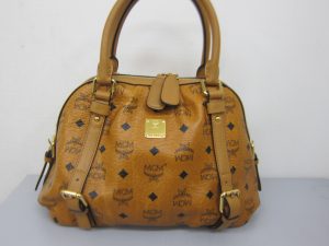 MCM高価買取大阪神戸・ロゴグラムハンドバック買取・ブランド