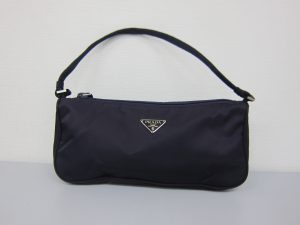 プラダ高価買取・大阪神戸・プラダアクセサリーポーチMV633買取