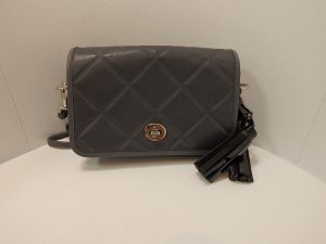 コーチ買取大阪・神戸ポシェットレガシーキルテッド高価買取
