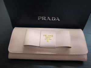 プラダ・リボンモチーフ・サフィアーノ・高価買取・大阪・神戸二つ折り長財布・買取