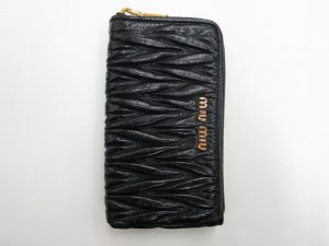 ミュウミュウ 買取 神戸 大阪 スマホ・iPhoneケース 高価買取