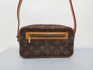 ルイヴィトン 買取 ポシェット・シテ 廃盤 モノグラムバッグ
