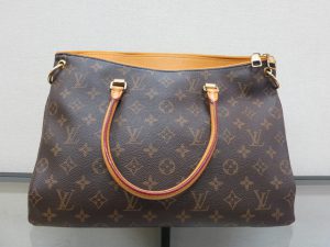 ルイヴィトン パラス 高価買取 パラスシリーズ バッグ財布高額査定