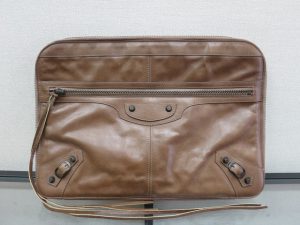 バレンシアガ 高価買取 クラッチ ヴェトモン ワン ブランドバッグ