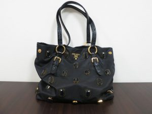 プラダ 買取 大阪 神戸 ビジュー付きトート ブランドバッグ 高額査定