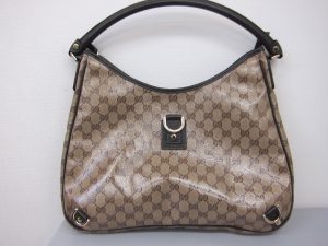 グッチ高価買取クリスタルGG・PVC加工大阪神戸買取