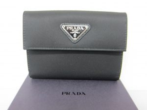 プラダ高価買取・2つ折り財布・M0523サフィアーノ大阪神戸