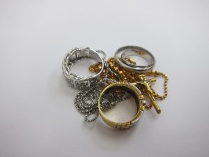 貴金属 高価買取 大阪 神戸 金 K18WG・Pt900・Pt850・K18査定買取