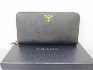 プラダ高価買取・大阪神戸・ラウンドファスナー長財布1ＭＬ506買取