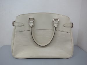 ルイ・ヴィトン・エピパッシィPM 高価買取・M5926J イヴォワール 大阪神戸