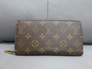 ルイ・ヴィトン 買取 大阪 神戸 ジッピー・ウォレット 財布 無料査定