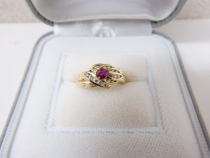 ルビー買取大阪、神戸宝飾ジュエリールビー、エメラルド、サファイア買取査定