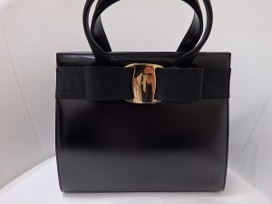 フェラガモ買取大阪、神戸ヴァラリボンバッグＢＡ214178買取査定